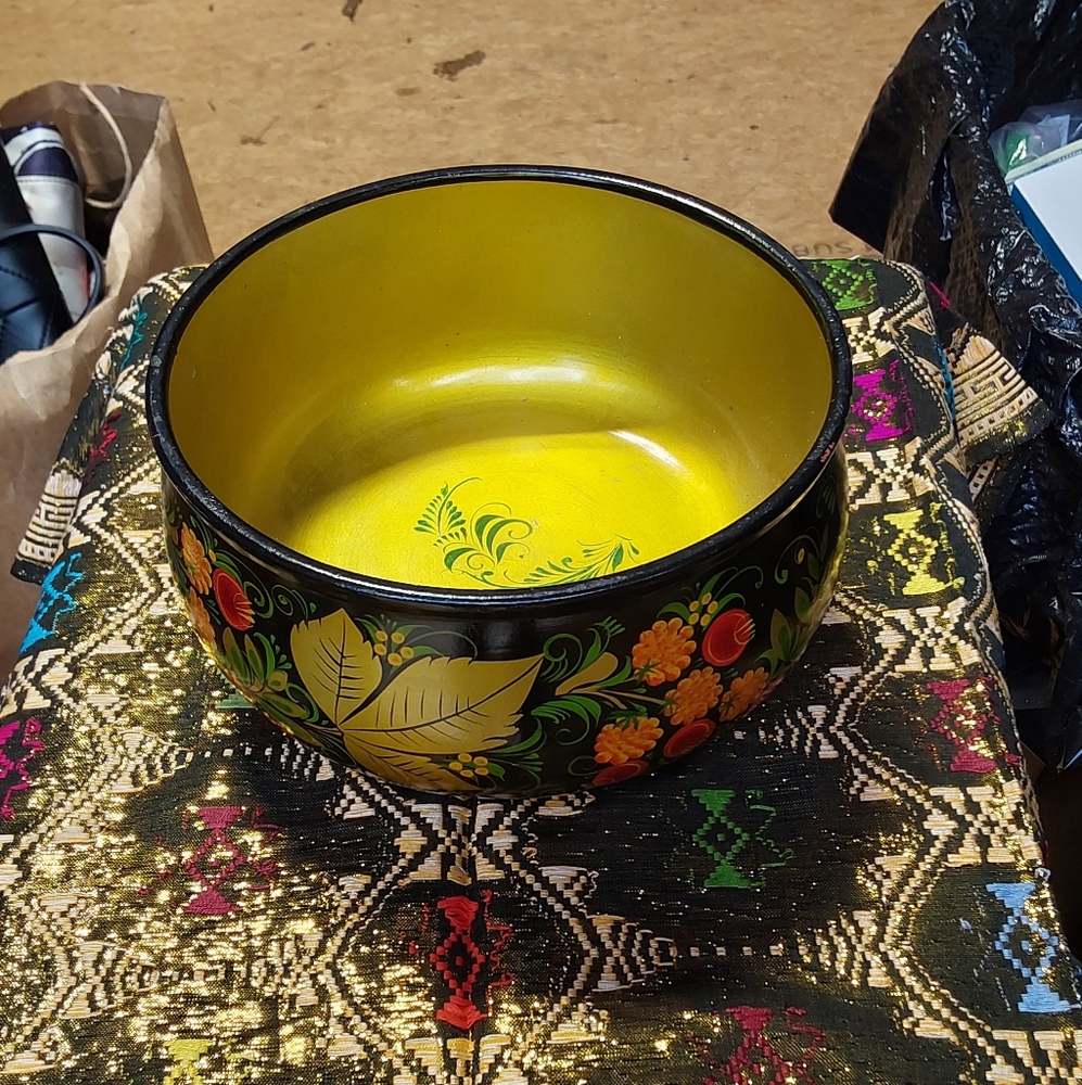 Russian Black Laquer Vibrant Floral Decorative Bowl